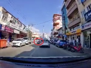 Bursa’da Motosikletin Kaza Anı Kameralarda