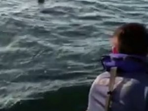 Avcılar’da Polisten Yüzerek Kaçmaya Çalıştı, O Anlar Kameraya Yansıdı