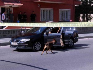 Şüpheli Otomobil Polisi Alarma Geçildi