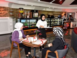 Büyüksinan Kapalı Pazar Market Ve Kafe Karatay Büyüksinan Açılış İçin Gün Sayıyor