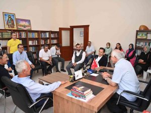 Ak Parti Milletvekilleri Tuzla’da Esnaf Ziyaretinde Bulundu