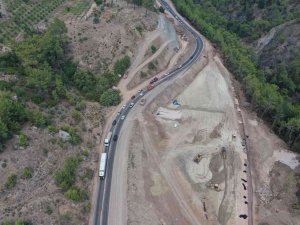 Ak Partili Uslu: "Kumluca-antalya Yolu Beş Dakika Daha Kısalıyor"