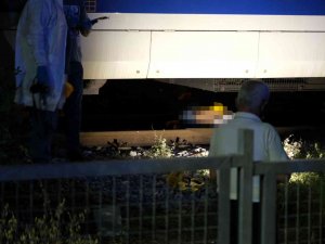Trenin Altında Kalan Genç Hayatını Kaybetti