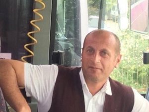Kastamonu’da Denize Giren Şahıs, Dalgalara Kapılarak Gözden Koybuldu
