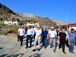 Yusufeli Barajı Nedeniyle Evleri Suları Altında Kalacak İ̇şhan Köyü Sakinleri Evlerine Kavuştu