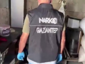 Gaziantep’te Uyuşturucu Operasyonları: 37 Şüpheli Tutuklandı