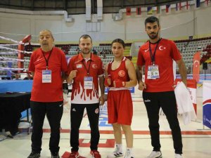 Uşak’ın Demir Yumruğu Sıla Özkan, Avrupa Şampiyonasında Çeyrek Finale Yükseldi