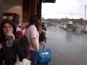 İ̇stanbul’da Sağanak Yağış Etkili Oluyor