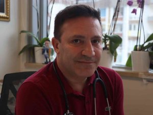 Profesör Artan Korona Ölümlerinin Nedenlerini Açıkladı: "Delta Varyantı Hala Etkisini Gösteriyor"