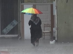 Kocaeli’de Sağanak Başladı