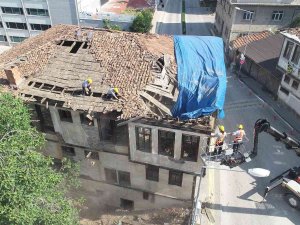 Tehlike Oluşturuyordu, Tarihi Ahşap Konak Restore Edilerek Gün Yüzüne Çıkartılacak