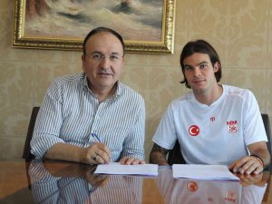 Sivasspor Charilaos Charisis’i Kadrosuna Kattı