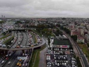 Yenikapı Sahil Yolunda Oluşan Trafik Havadan Görüntülendi