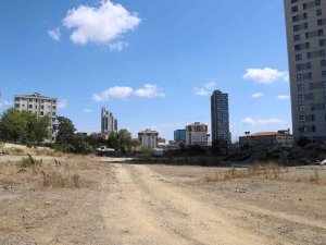 Cumhuriyet Kent Meydanı Projesi’nde İlk Kazma Vuruldu