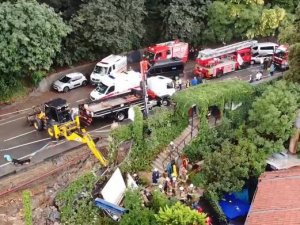 Beykoz’da İstinat Duvarı Çöktü: 1 Kişi Göçük Altında Kaldı