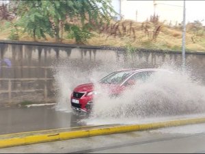Eskişehir Yine Sağanak Yağışa Teslim