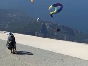 Fethiye’de Paraşütler Birbirine Dolaştı: 4 Yaralı