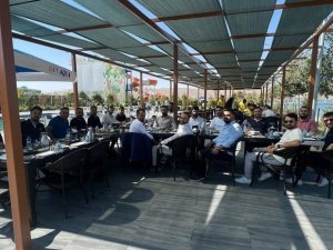 Asri̇ad Heyeti Van Gölü Kıyısında Buluştu