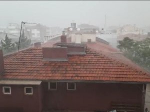 Ankara’da Sağanak Ve Fırtına Etkili Olmaya Devam Ediyor