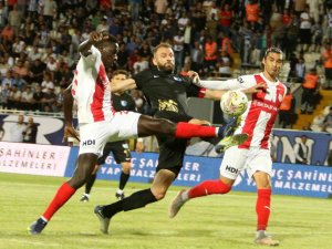 Spor Toto 1. Lig: Bb Erzurumspor: 0 - Pendikspor: 0