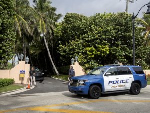 Trump: “Fbı Mar-a-lago Baskını Sırasında 3 Pasaportumu Çaldı"