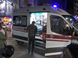 Evdeki Tartışma Kanlı Bitti, 15 Yaşındaki Çocuk Kazara Bıçaklandı