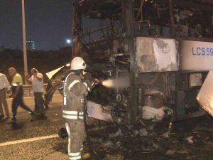 Servis Otobüsü Alev Alev Yandı