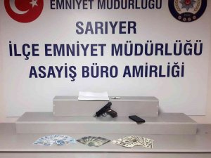 9 Suç Kaydı Bulunan Zanlı Sarıyer Asayiş Büro Amirliği Ekipleri Tarafından Yakalandı
