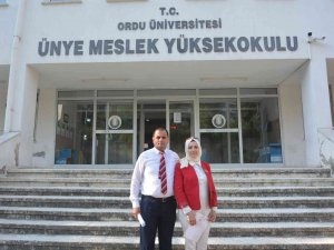 Yıllar Sonra Hayallerini Gerçekleştirdiler, 25. Yıla Giren Evliliklerini Üniversiteyi Kazanarak Taçlandırdılar