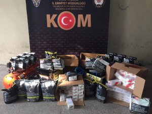 Evi Kaçak Sigara İmalathanesine Çevirmişler
