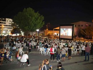 Nilüfer’de ‘Çocuklara Yaz Sineması’ Başladı