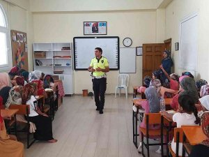 Kur’an Kursu Öğrencilerine Trafik Eğitimi