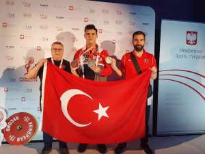 Pamukkaleli Halterci Avrupa Üçüncüsü Oldu