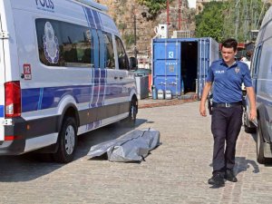 Antalya’da Denizde Bulunan Cesedin Kimliği Ortaya Çıktı