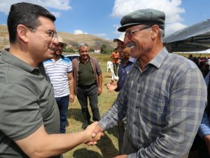 Tütüncü, Ak Parti’nin Çoban Ateşinin Yaktığı Söbüce Yaylası’nda