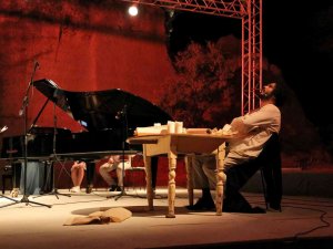 Klasik Müziğe Yeni Bir Boyut; “Beethoven’ı Anlatmak” Gümüşlük’te Alkış Topladı