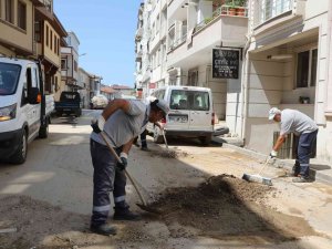 Mudanya’da Sel Sonrası Onarım Ve Temizlik Çalışmaları Devam Ediyor
