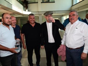 Sondajdan Çıkan Suyu Başkan Ergün’e İkram Ettiler