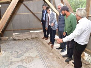 Vali Gürel, Hadrianoupolis Antik Kenti’ndeki Çalışmaları İnceledi