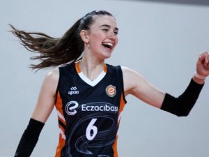Dilay Özdemir, Max Potential Ailesine Katıldı