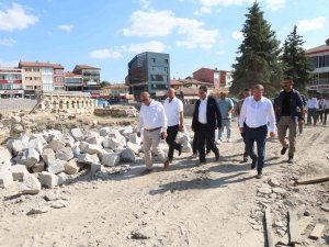 Tarihi Roma Hamamı’nda Çevre Düzenlemesi Sürüyor