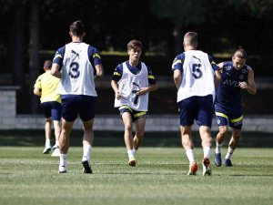 Fenerbahçe, Austria Wien Maçı Hazırlıklarını Sürdürdü