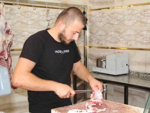 Mardinli Kasaptan Fırsatçılara İnat: Etin Kilosunu Yüzde 30 İndirimli Satıyor
