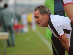 Eskişehirspor Teknik Direktörü Cüneyt Biçer: