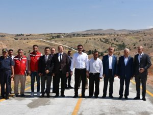 Kırıkkale’de Beton Yol Çalışmaları Sürüyor