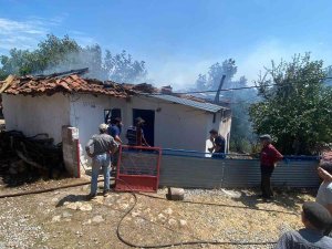 Yenice’de Ev Yangını Söndürüldü