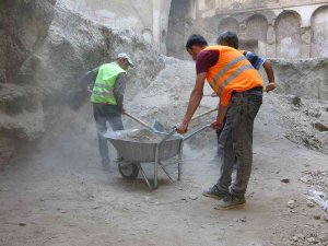 Erdemli Vadisi’nin Yeni Yüzü İçin Temizlik Çalışmaları Başladı
