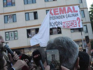 Chp Lideri Kılıçdaroğlu’na Pankart Şoku