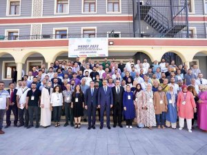 Bakan Özer’den ‘Akademik Gelişim Ve Kariyer Planlama Toplantısı’na Sürpriz Ziyaret