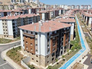 Elazığlı Depremzedeler Yeni Toki̇ Binalarında Güven İçerisinde Yaşıyor